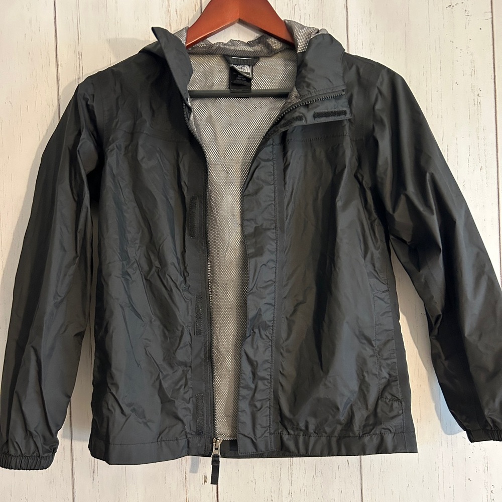 The North Face Boys HyVent Rain Jacket sz M